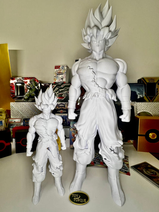 Goku  - Battle-Torn Statue (Flat White, unpainted)