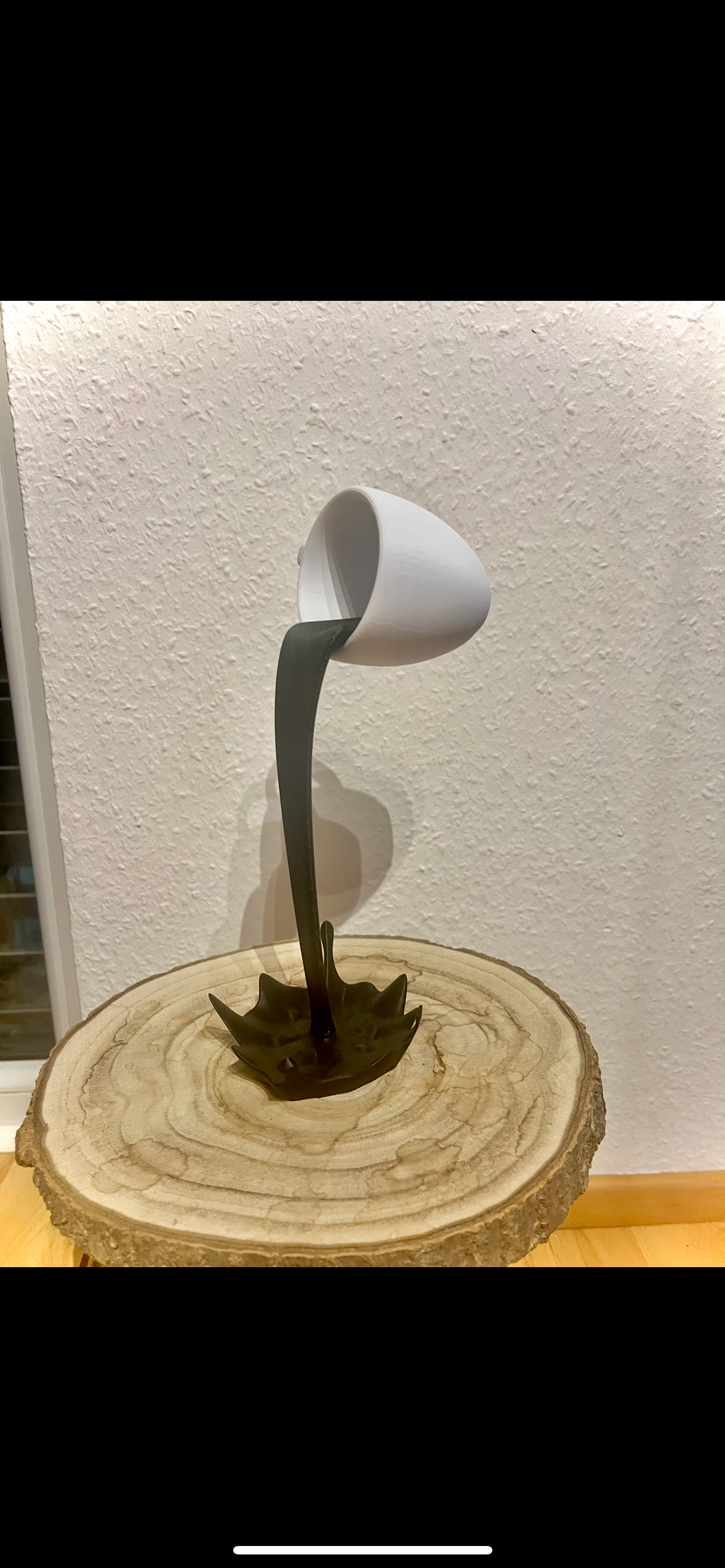 Floating coffee mug