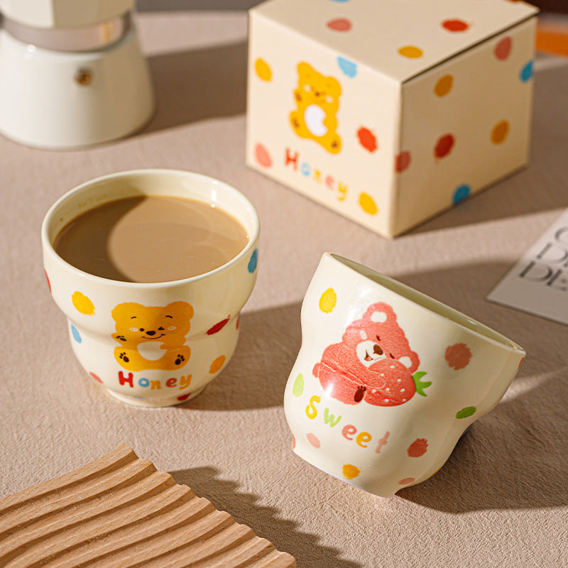 Cartoon bear ceramic mug household high temperature resistant mark water cup holding coffee cup high value latte cup couple cup