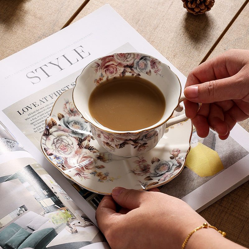 European-style elegant floral coffee cup saucer, Western-style retro gold-painted ceramic mug, household luxury teacup, water cup