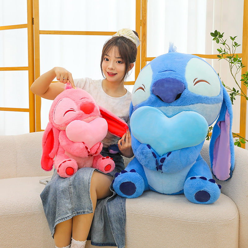 New Heart-holding Stitch Plush Toy Flower-holding Stitch Stitch Doll Pillow Manufacturers Wholesale