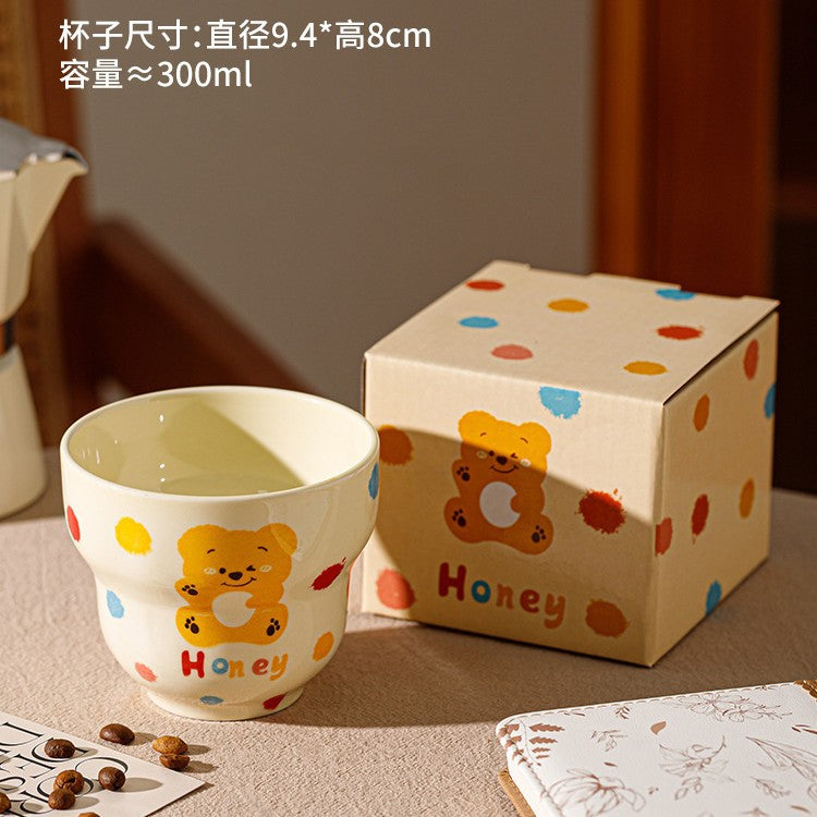 Cartoon bear ceramic mug household high temperature resistant mark water cup holding coffee cup high value latte cup couple cup