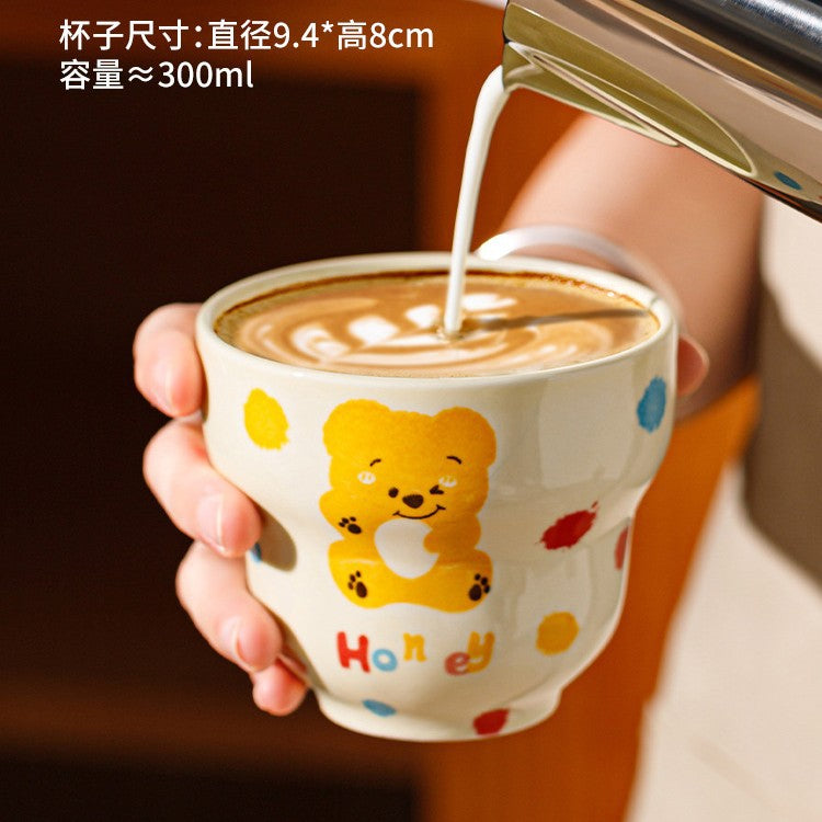 Cartoon bear ceramic mug household high temperature resistant mark water cup holding coffee cup high value latte cup couple cup