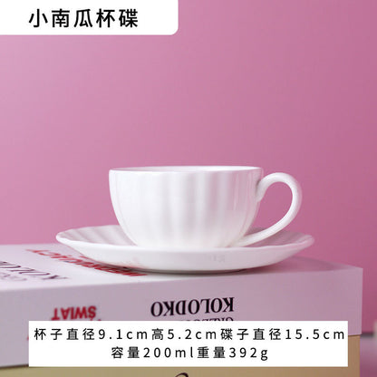 Cross-border European bone china coffee cup set, English afternoon tea set, personalized creative ceramic teacup latte cup