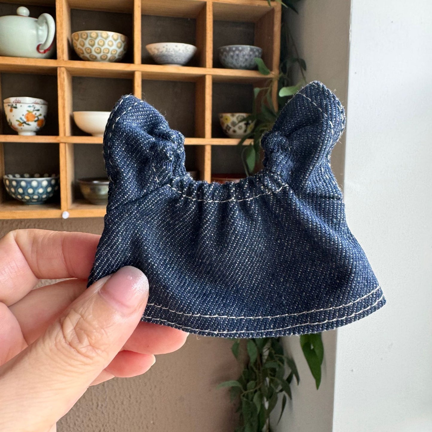 Rabu cloth doll skirt manufacturing, bear toys, sweatshirt accessories, doll costumes, skirts printed with LOGO